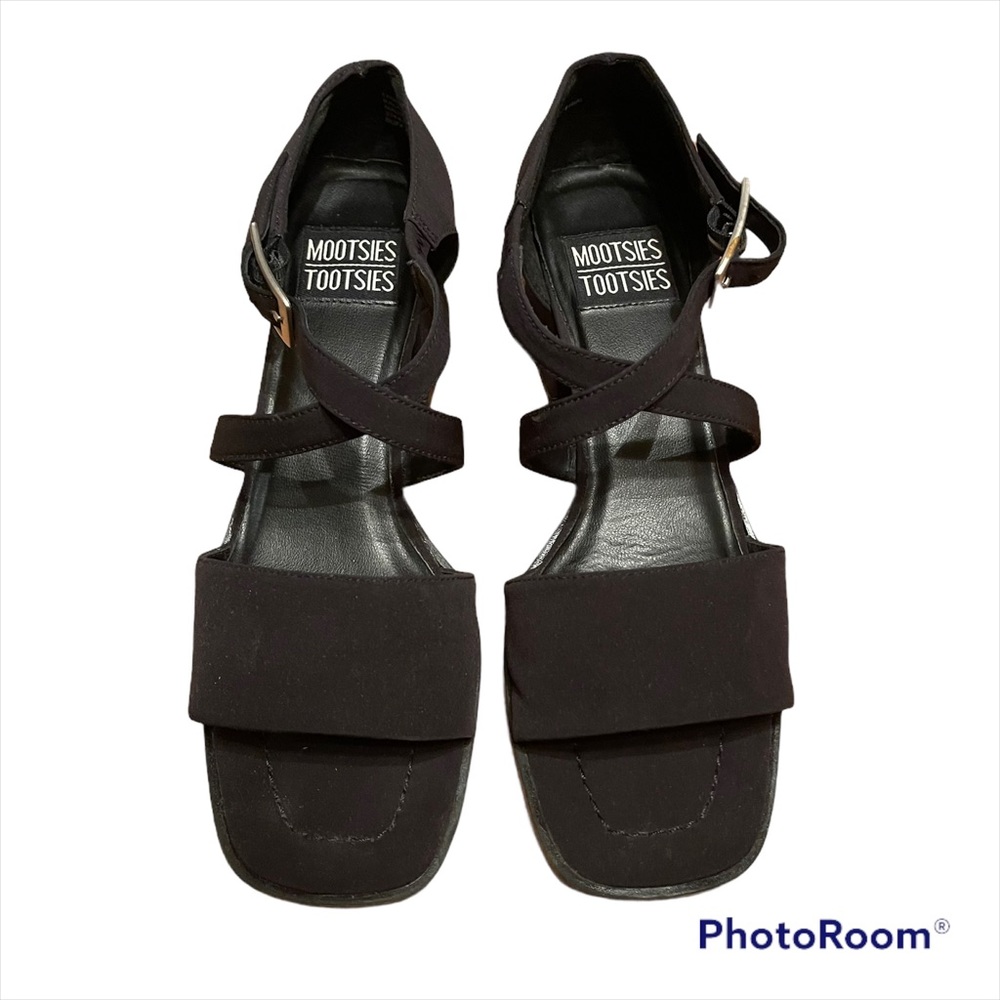 8.5 M Mootsies Tootsies strapped sandle heel - Picture 2 of 8